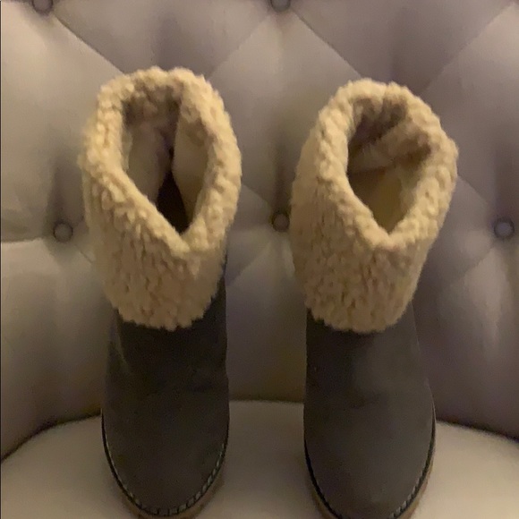 Olive green booties - Picture 3 of 6